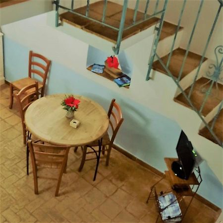 La Casa A Balconcino Apartment กาเอตา ภายนอก รูปภาพ
